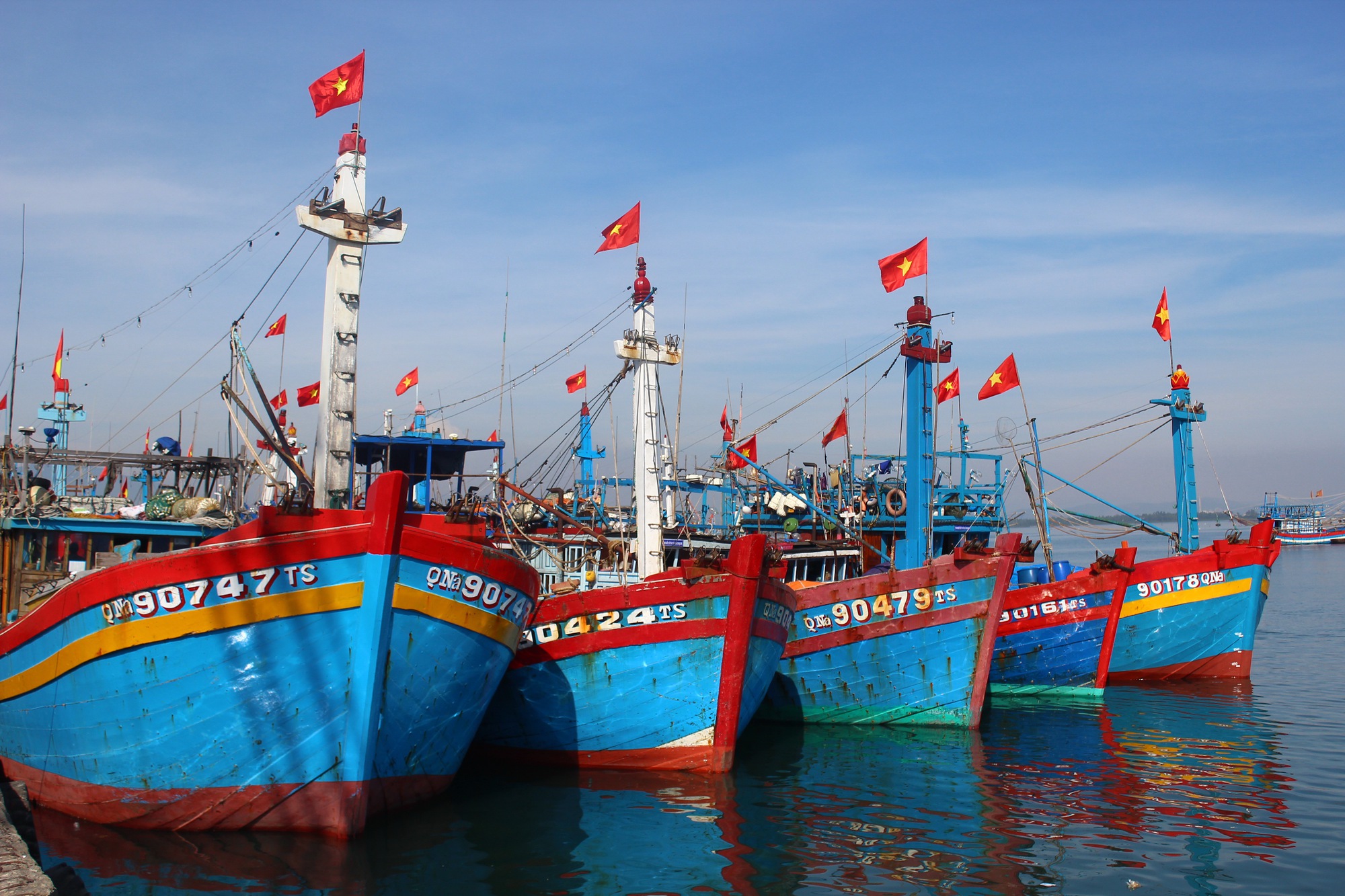 Hình ảnh minh họa bài viết: Nghiên cứu hỗ trợ ngư dân ảnh hưởng do giá xăng, dầu